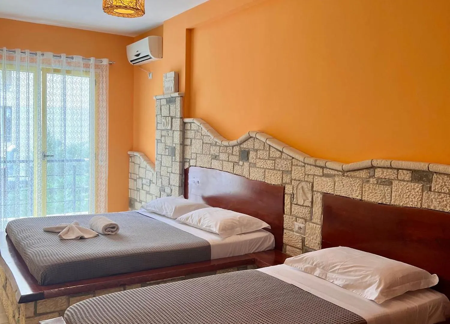 Hotel Adriatik Orikum Albania