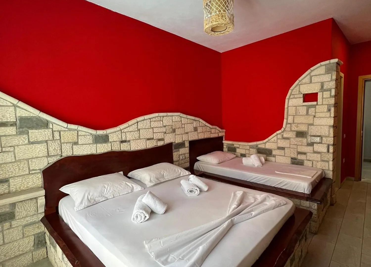 Hotel Adriatik Orikum Albania