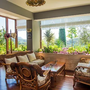 https://ioniahouse-surrel-villa.hotels-in-tirana.com