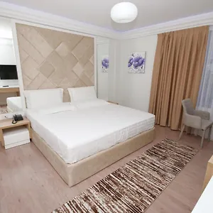  Hotel Eljos
